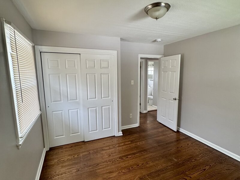 461 Clyde Avenue Calumet City IL 60409