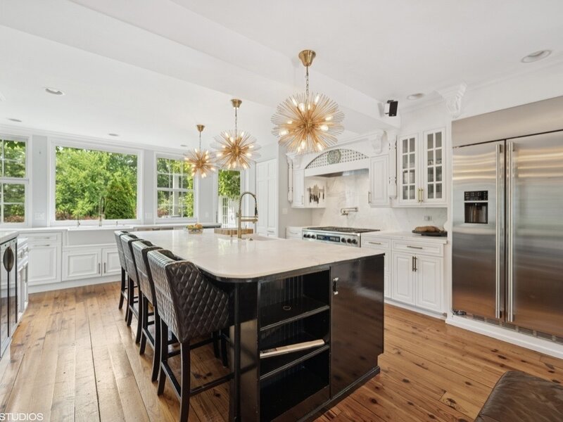 82 Woodley Road Winnetka IL 60093