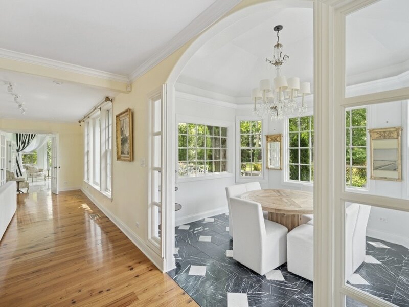 82 Woodley Road Winnetka IL 60093