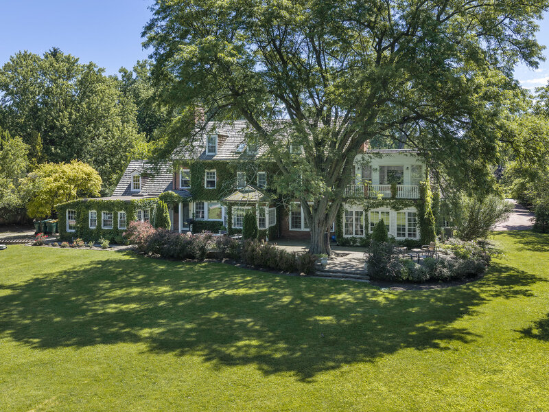 82 Woodley Road Winnetka IL 60093