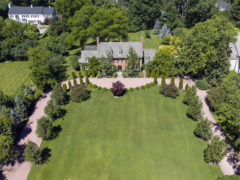 82 Woodley Road Winnetka IL 60093