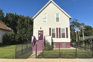 Photo of 6557 S Wentworth Avenue Chicago IL 60621