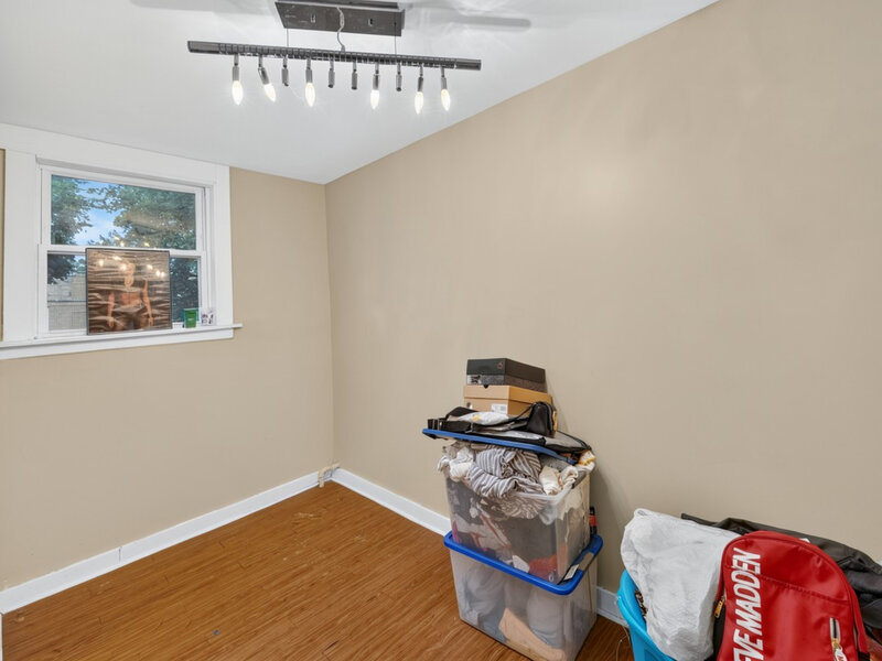 8956 S Dauphin Avenue Chicago IL 60619