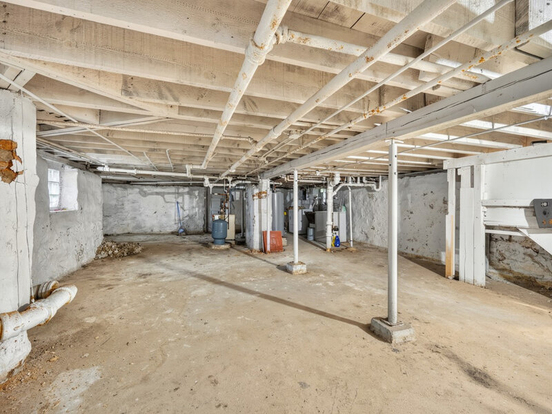 8956 S Dauphin Avenue Chicago IL 60619