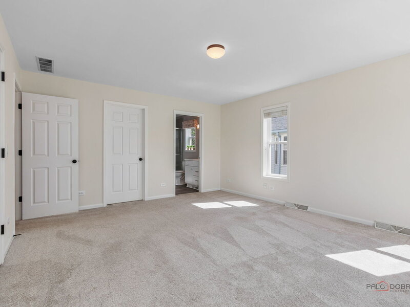 1815 Paddock Court Grayslake IL 60030