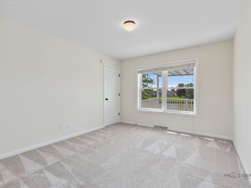 1815 Paddock Court Grayslake IL 60030