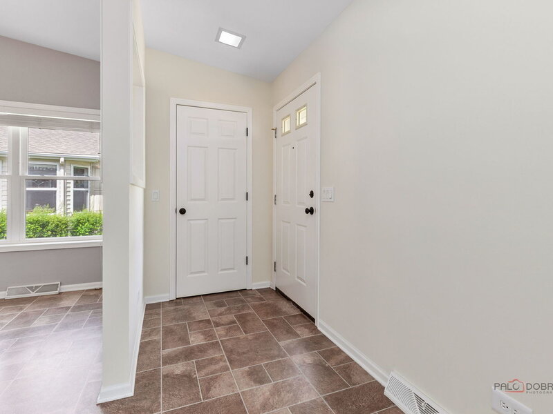 1815 Paddock Court Grayslake IL 60030