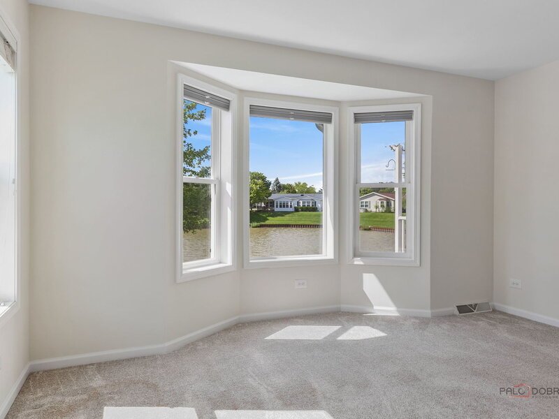 1815 Paddock Court Grayslake IL 60030