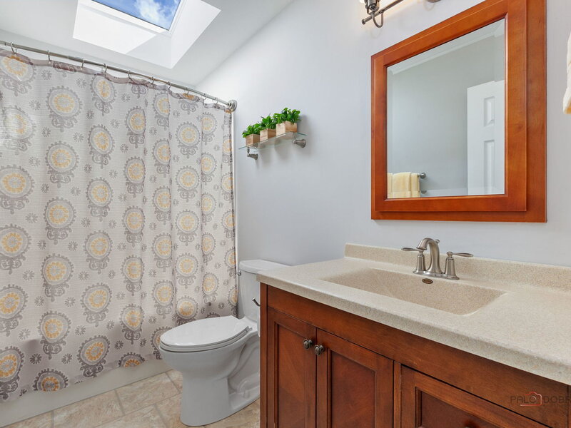 1815 Paddock Court Grayslake IL 60030