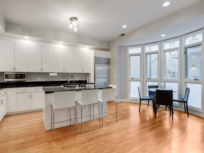1239 N State Parkway Chicago IL 60610