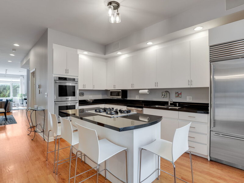 1239 N State Parkway Chicago IL 60610