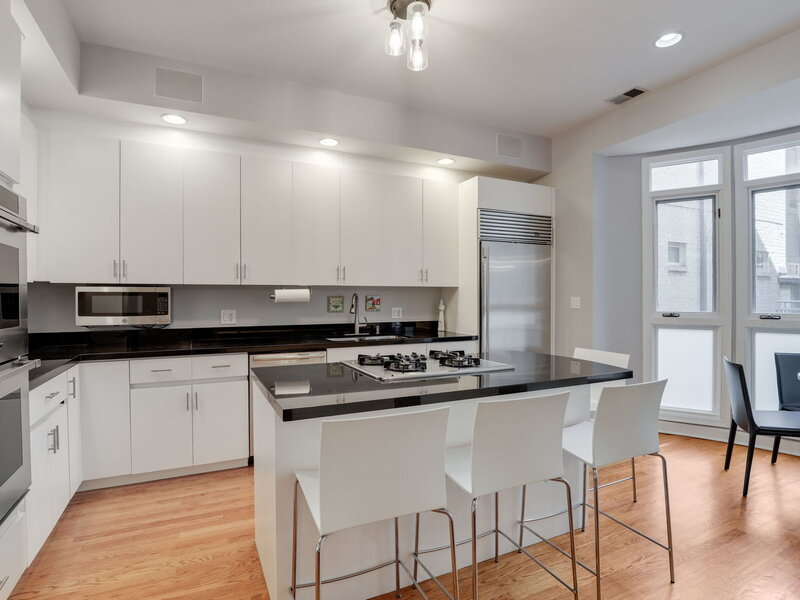 1239 N State Parkway Chicago IL 60610