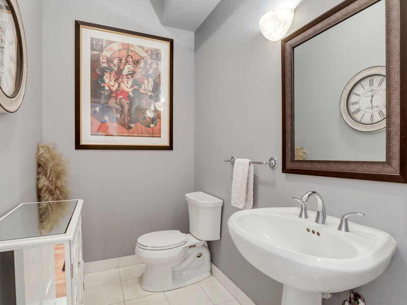 1239 N State Parkway Chicago IL 60610