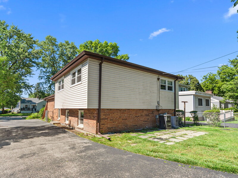 653 Jefferson Street Crete IL 60417