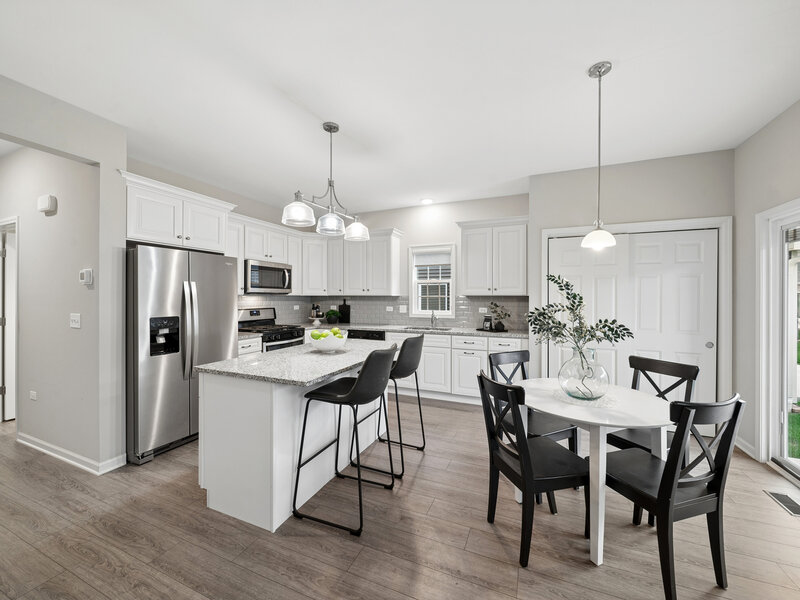 807 Alexandra Lane Yorkville IL 60560