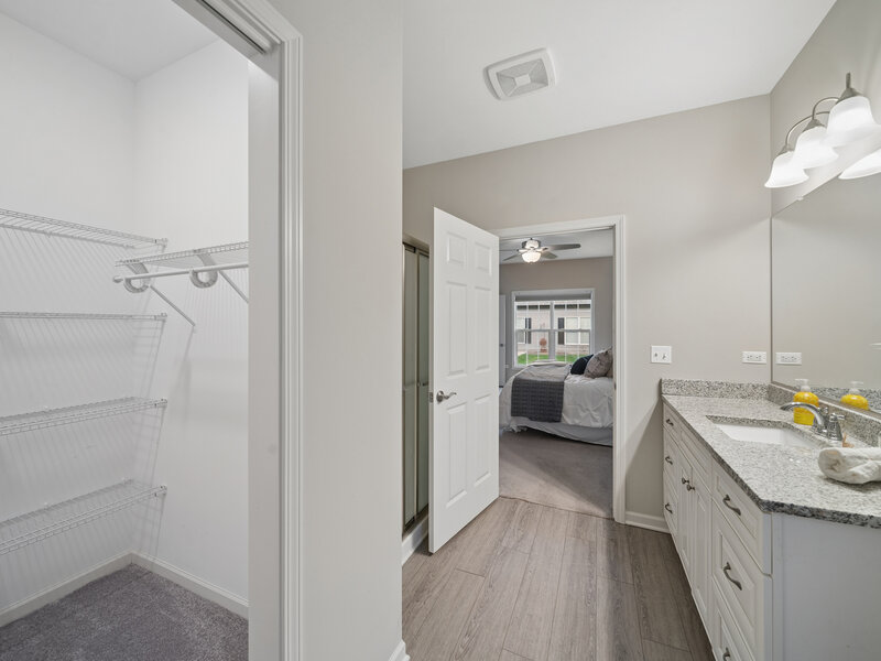 807 Alexandra Lane Yorkville IL 60560