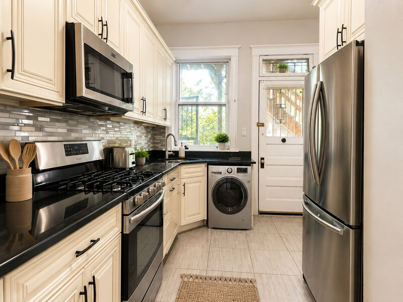 1359 E 57th Street Chicago IL 60637