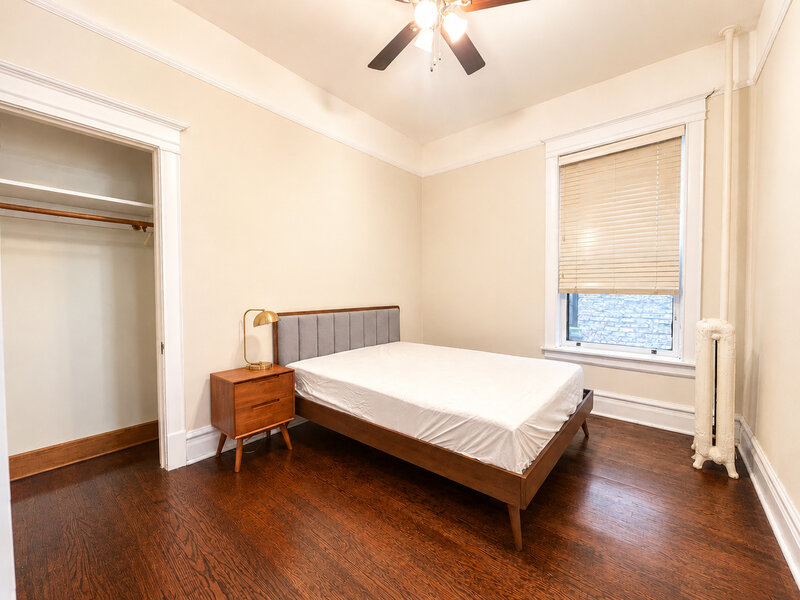 1359 E 57th Street Chicago IL 60637