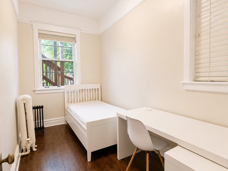 1359 E 57th Street Chicago IL 60637