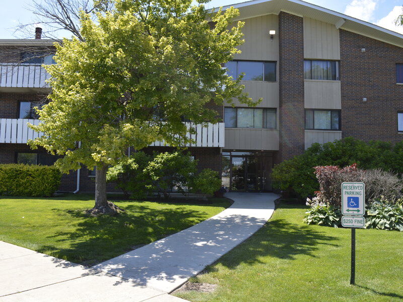 1000 Bayside Drive Palatine IL 60074