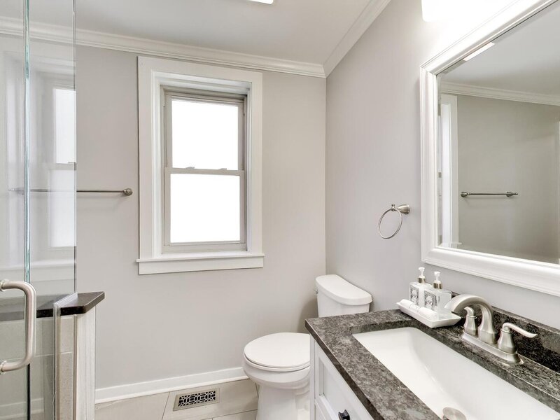3747 Wisconsin Avenue Berwyn IL 60402