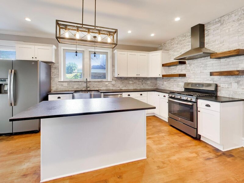 3747 Wisconsin Avenue Berwyn IL 60402