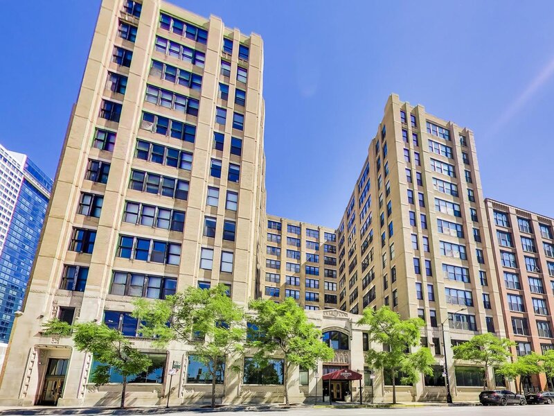 728 W Jackson Boulevard Chicago IL 60661