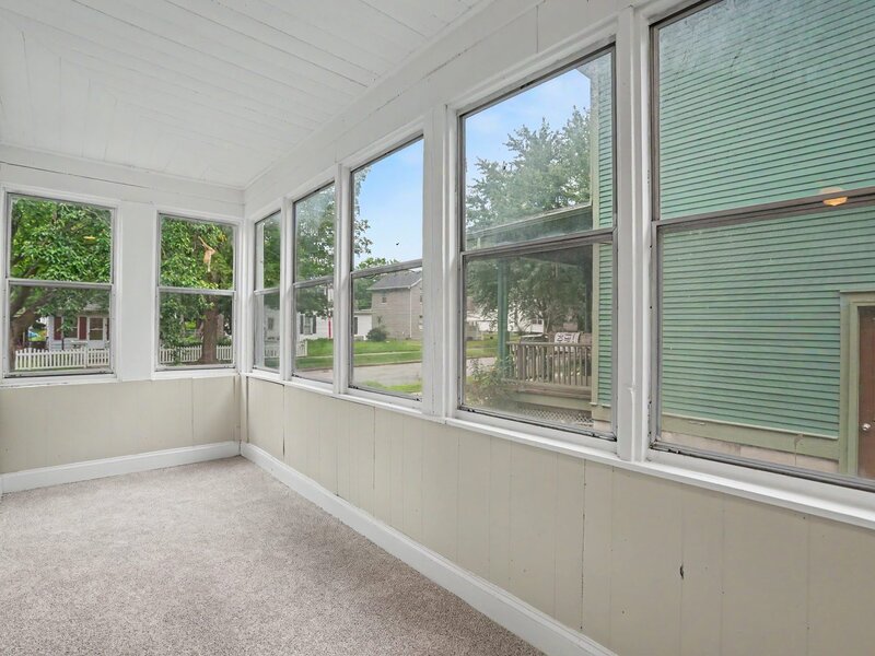 2350 Farnam Street Davenport IA 52803