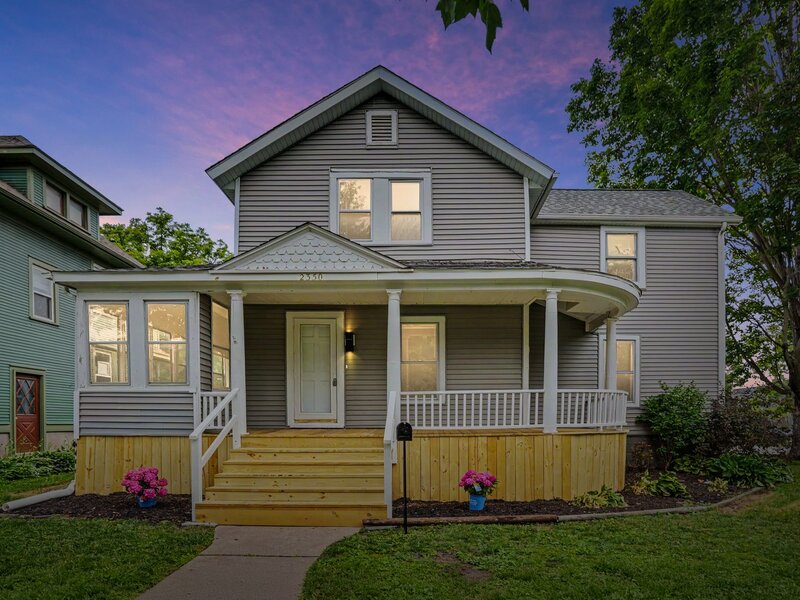 2350 Farnam Street Davenport IA 52803