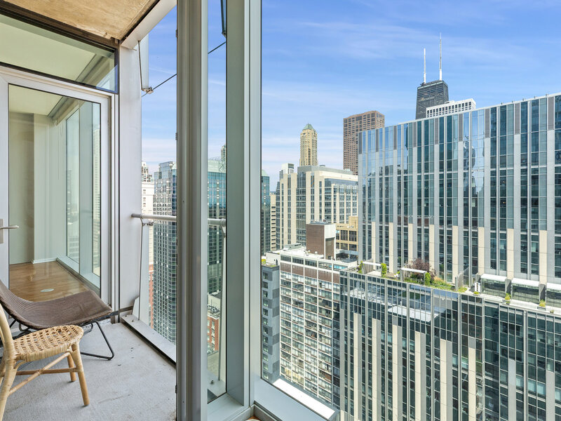 600 N Fairbanks Court Chicago IL 60611