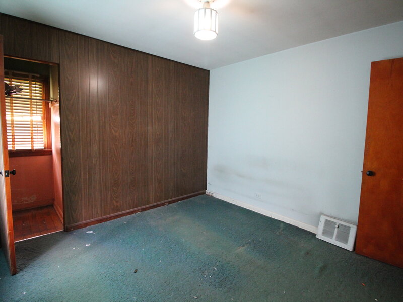 5615 S Nordica Avenue Chicago IL 60638