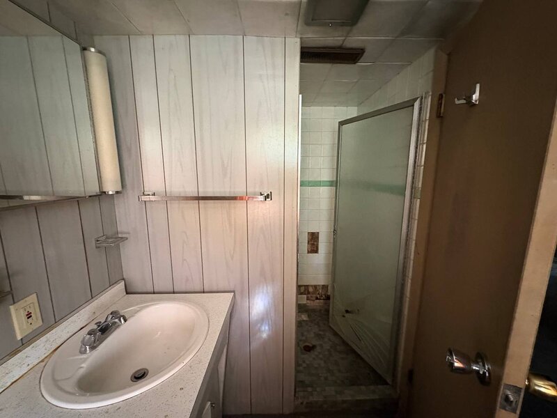 14032 S Burnham Avenue Burnham IL 60633