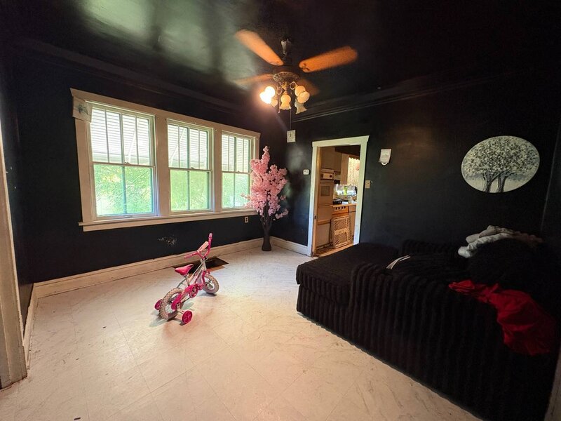 14032 S Burnham Avenue Burnham IL 60633