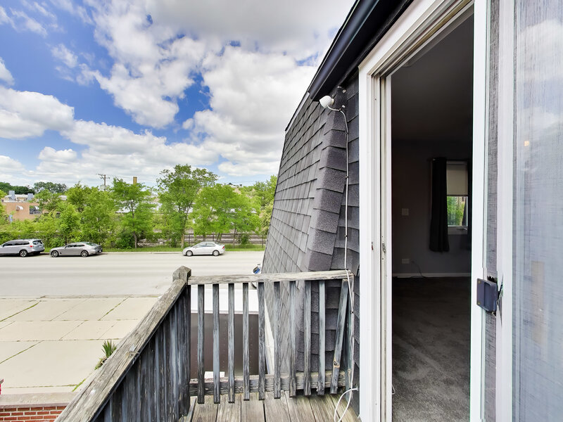 6040 N Niagara Avenue Chicago IL 60631