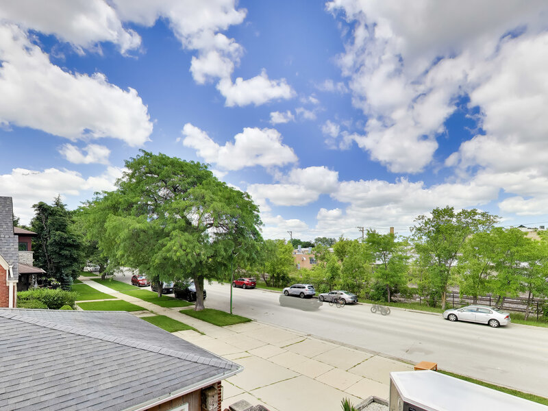 6040 N Niagara Avenue Chicago IL 60631
