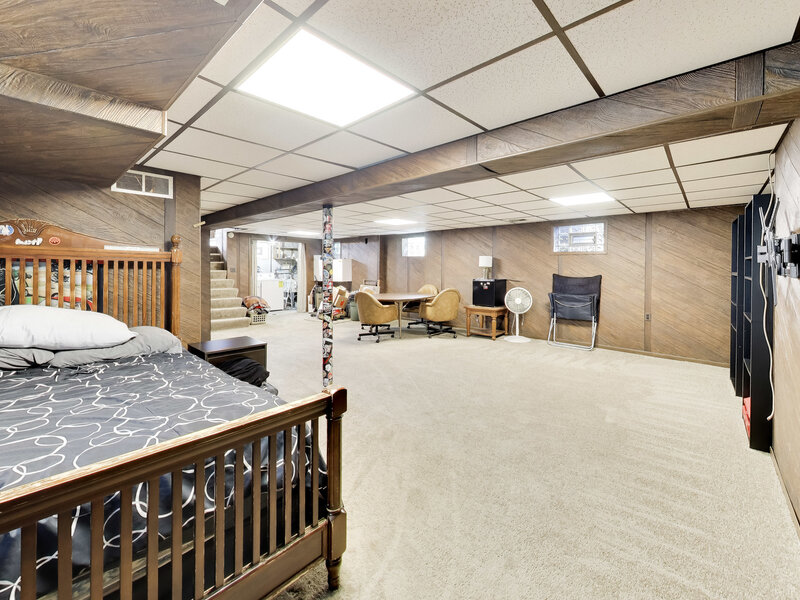 6040 N Niagara Avenue Chicago IL 60631