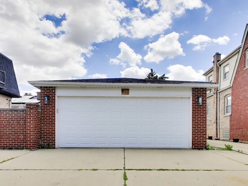6040 N Niagara Avenue Chicago IL 60631