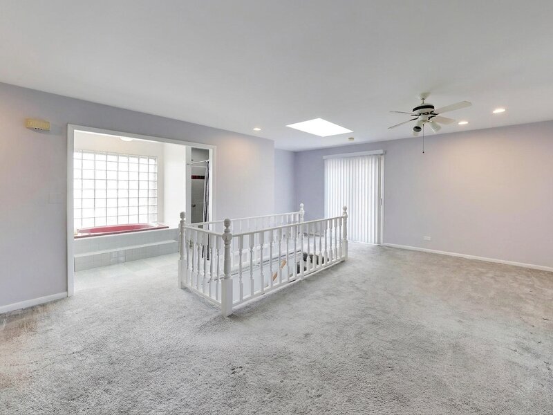 6040 N Niagara Avenue Chicago IL 60631