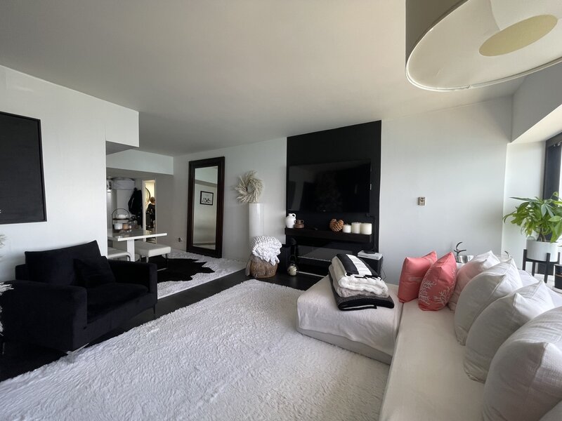 175 E Delaware Place Chicago IL 60611