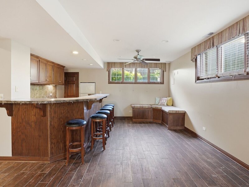 5733 W 97th Street Oak Lawn IL 60453