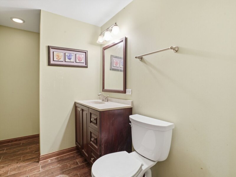 5733 W 97th Street Oak Lawn IL 60453