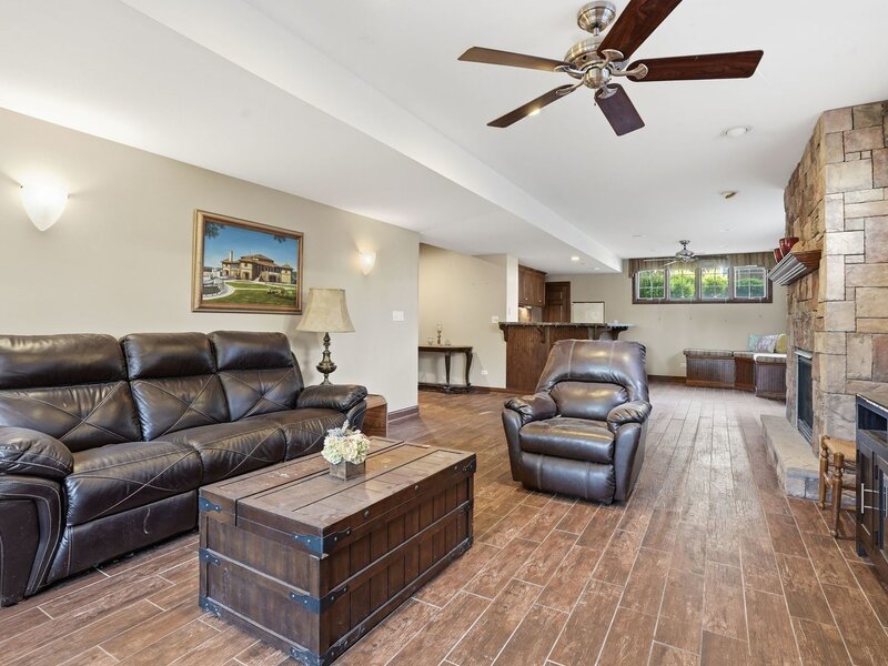 5733 W 97th Street Oak Lawn IL 60453
