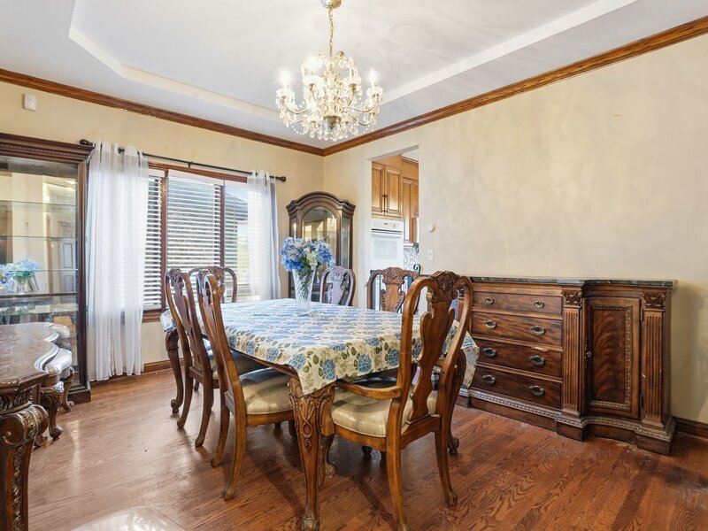 5733 W 97th Street Oak Lawn IL 60453