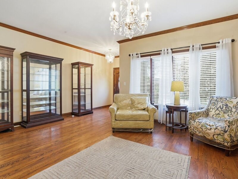 5733 W 97th Street Oak Lawn IL 60453