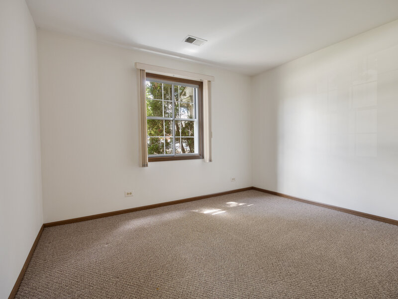 201 Charleston Court Schaumburg IL 60193
