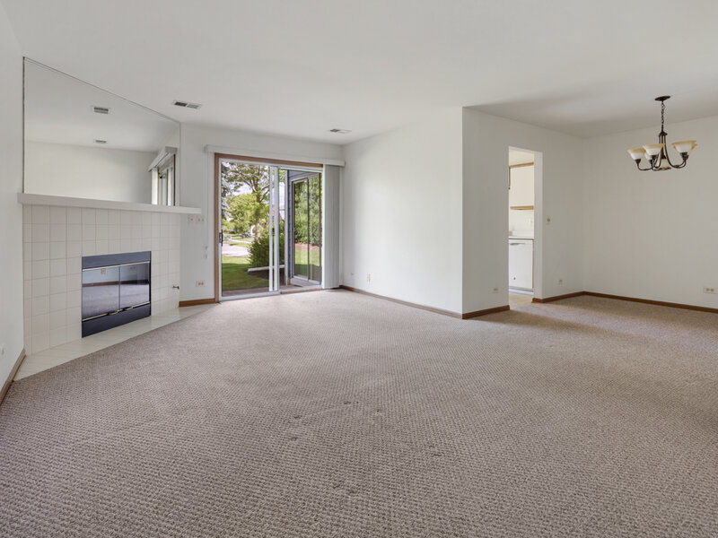 201 Charleston Court Schaumburg IL 60193