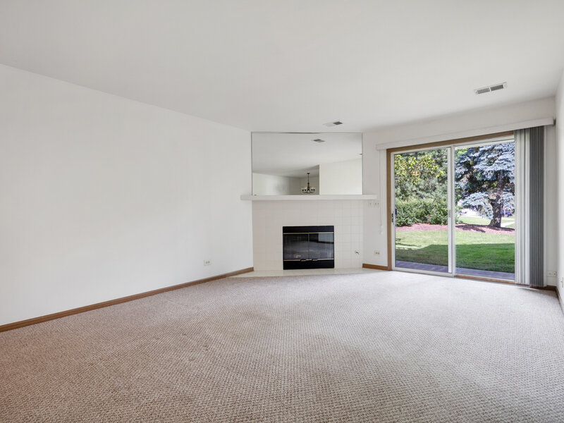 201 Charleston Court Schaumburg IL 60193