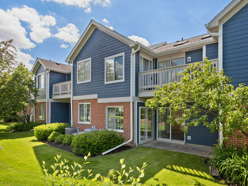 201 Charleston Court Schaumburg IL 60193