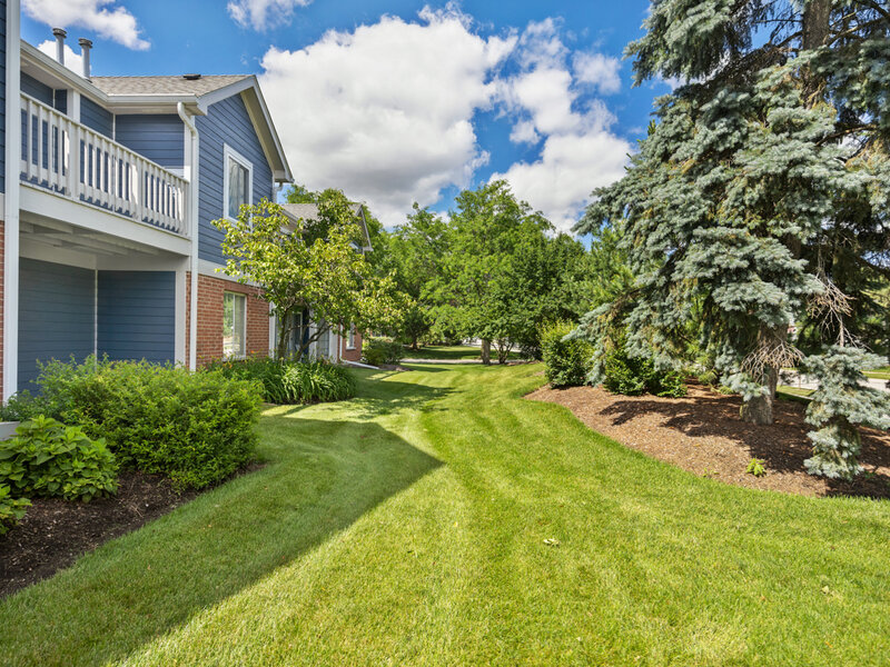 201 Charleston Court Schaumburg IL 60193