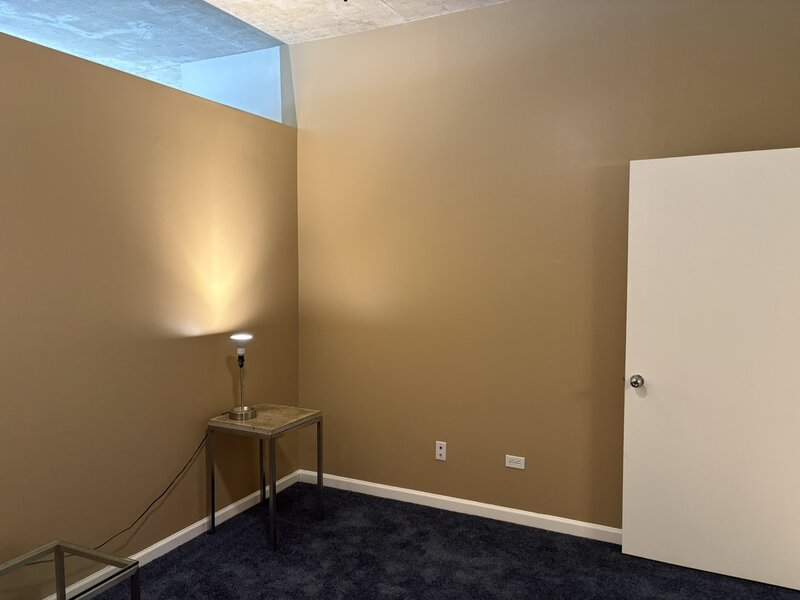 1122 W Catalpa Avenue Chicago IL 60640